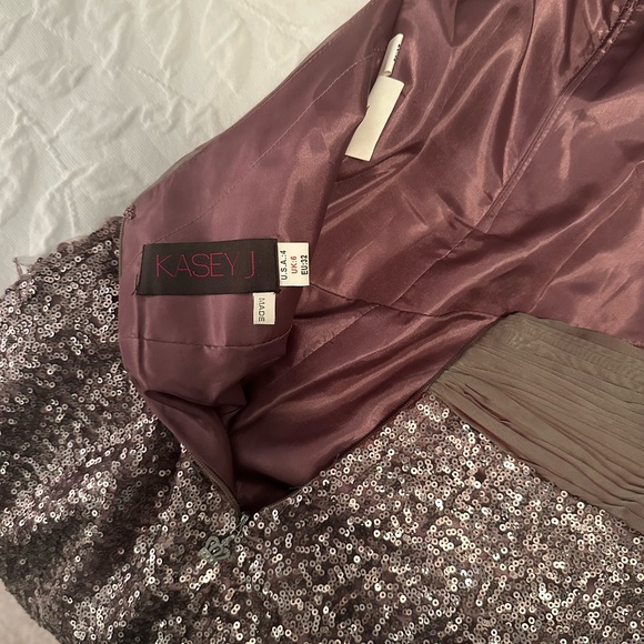 Formal Dress - Size 4 - Picture 5 of 6